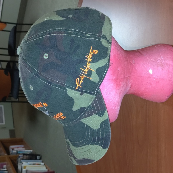 Doc Ford's Rum Bar & Grille Ft Myers Beach, FL Camo Snap-on Hat Cap - Picture 3 of 10